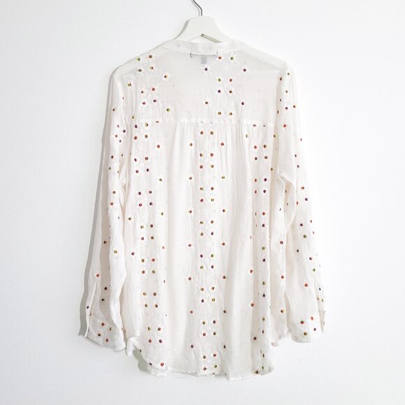 Olive Hill Embroidered Flower Button Down Shirt - Picture 6 of 7